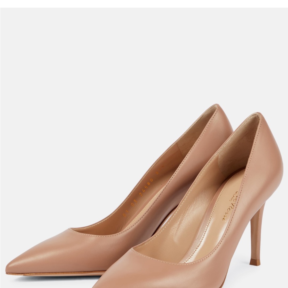 Elegant Tan Women's Pumps